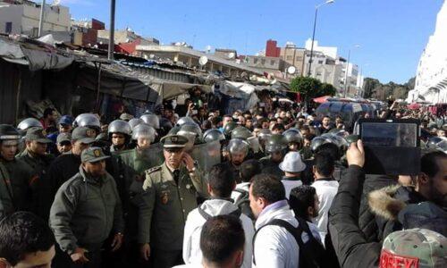 صور: تدخل جديد للسلطات باستعمال القوة لتفريق مسيرة للأساتذة المتدربين