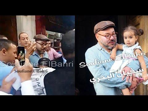 فيديو: للحظة تجمهر المغاربة حول الملك محمد السادس في باريس