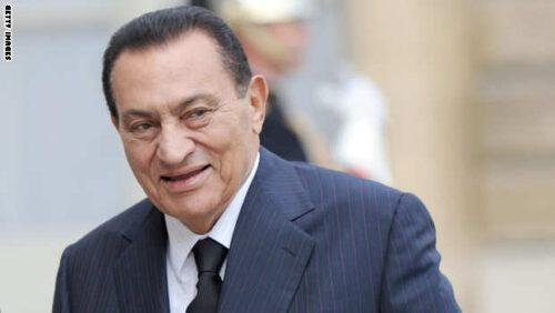 French President Nicolas Sarkozy (L) welcomes his Egyptian counterpart Hosni Mubarak on August 30, 2010 at the Elysee palace in Paris. Mubarak is to discuss with Sarkozy the relaunch of direct Israeli-Palestinian peace talks during a stopover on his way to Washington to join the inaugural meeting between Israeli Prime Minister Benjamin Netanyahu and Palestinian president Mahmud Abbas. Mubarak will launch the first direct negotiations between the two sides since the Palestinians broke off talks in December 2008 after Israel launched a devastating offensive against the Gaza Strip. AFP PHOTO LIONEL BONAVENTURE (Photo credit should read LIONEL BONAVENTURE/AFP/Getty Images)