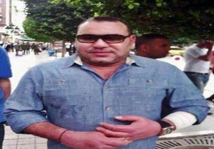 محمد السادس يتجول بين المواطنين التونسيين – فيديو –