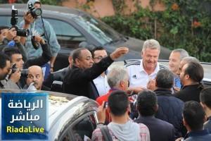 صور: فنان أمازيغي معروف يتعرض لإعتداء شنيع من طرف شخص …