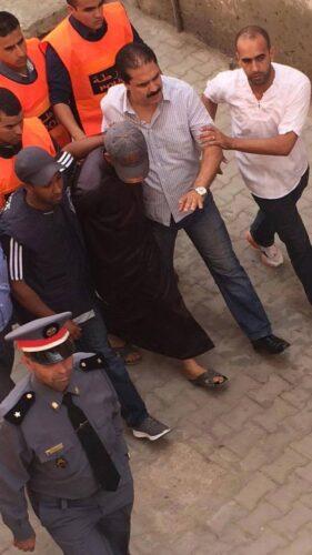 تيزنيت : شاهد اعادة تمثيل الجريمة البشعة لموزع الدجاج .