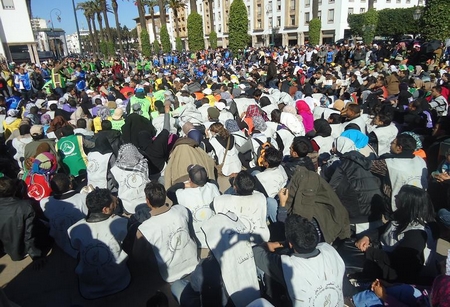 كــــــمال قـــروع :أغرب بلاغ صحفي في تاريخ الحكومات المغربية!!