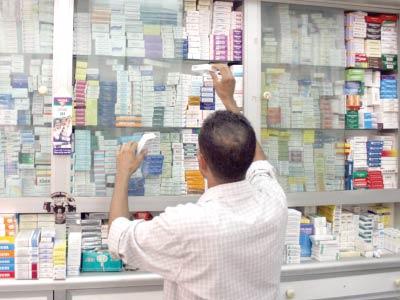 وزارة الصحة تُعلن رسمياً اليوم الشروع في تطبيق قرار تخفيض الأسعار لهذه الأدوية