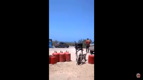 فيديو: لحظة سرقة البنزين من محطة للوقود على طريقة الأفلام الهوليودية