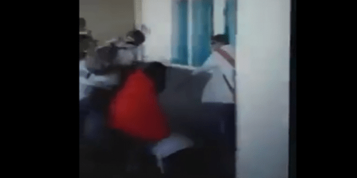 فيديو: تسريب فيديو خطير من قلب مؤسسة تعليمية وهذا ما وقع بين التلميذات