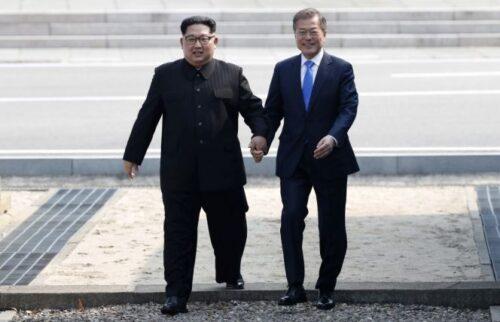 الرئيسين الكوريين يعقدان قمة تاريخية