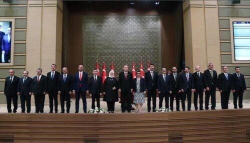 أنقرة تنتقل رسميا إلى النظام الرئاسي وأردوغان يؤدي اليمين الدستورية ويعين الحكومة