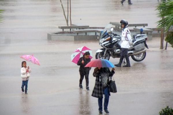 تغير جذري في الحالة الجوية بالمغرب بعد عدة أشهر من الشمس والحرارة