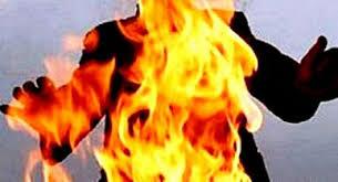 أكادير : شاب يضرم النار في جسده قبيل آذان المغرب