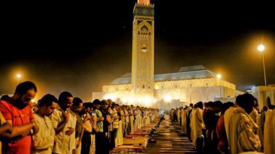 وزارة الأوقاف تبحث إجراءات إقامة “صلاة التراويح” بالمساجد خلال رمضان المقبل