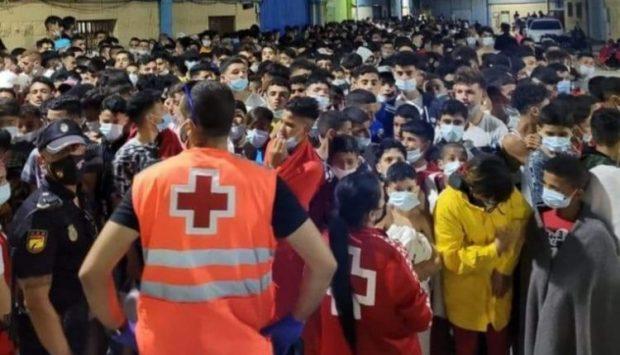 مسؤول اسباني …5000 شخص وصلوا إلى سبتة ،عشت أصعب الأحداث في حياتي
