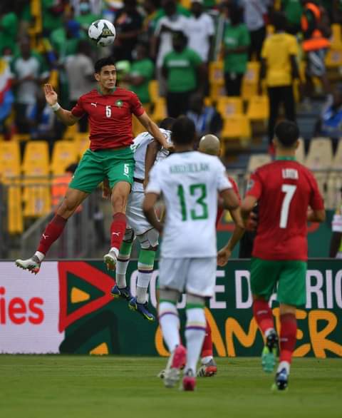 المنتخب المغربي يحصد بطاقة التأهل لدور الثمن بعد فوزه على جزر القمر بثنائية نظيفة
