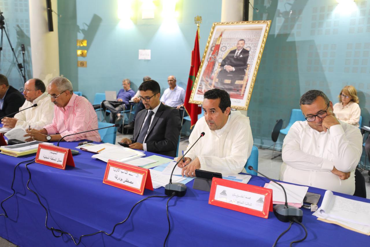 مجلس جماعة أكادير يصادق على جميع النقط المدرجة في جدول أعمال الدورة الاستثنائية برسم شتنبر 2022.