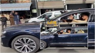 مولاي الحسن يقود يقود السيارة بوالده الملك محمد السادس