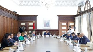 رئيس الحكومة يترأس اجتماعا استعجاليا ﻹﻋﺎدة تأهيل وتقديم الدعم ﻹﻋﺎدة بناء المنازل المدمرة جراء الزلزال