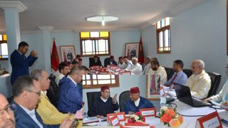 أكادير : الوالي أمزازي يضع يده في يد أعضاء جماعة إضمين للنهوض بالتنمية المحلية