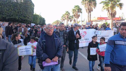 جبهة تيزنيت للدفاع عن الخدمات الاجتماعية تنظيم مسيرة نحو العمالة تضامنا مع الدكتور الشافعي