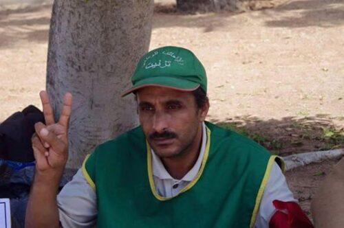أحمد عابد عامل النضافة بقطاع الانعاش الوطني يقرر مواصلة اعتصامه الاعتصام أمام عمالة تيزنيت يوم العيد