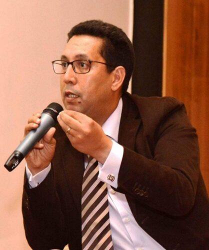 الباحث عمر الشرقاوي: ‘استقالة بنكيران من البرلمان هو إحتجاجٌ وتمردٌ على إعفاءه من طرف المٓلك’