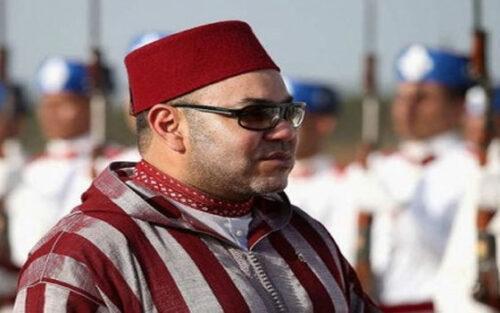 الملك محمد السادس بلوك جديد يشعل الفايسبوك .(الصور).