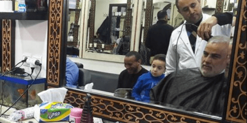 فيديو: بنكيران يحلق رأسه مرتين في الأسبوع وهذا هو سعر حلاقته