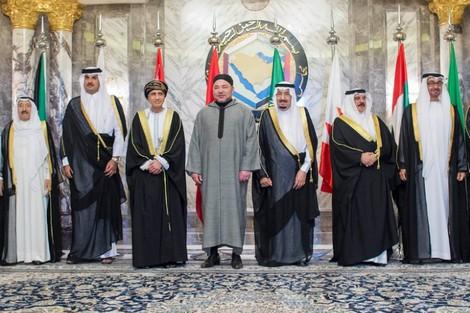 محمد السادس يتدخل في أزمة الخليج للتخفيف من تأجيج الأوضاع و تعميق الخلافات