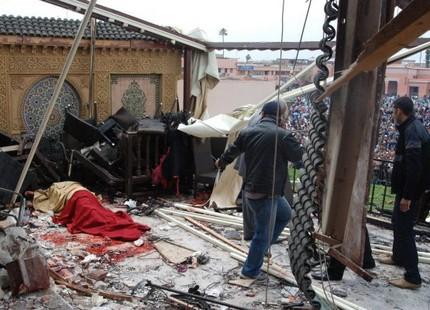 فيديو: شجار عنيف بالسيوف والسكاكين والغاز المسيل للدموع بالعرائش